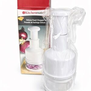 White Deluxe Food Chopper - Compact Onion & Vegetable Chopper